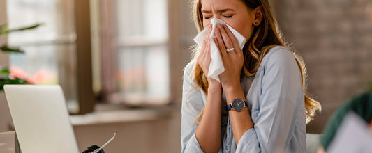 Au revoir allergies ! Les huiles essentielles printanières arrivent à la rescousse