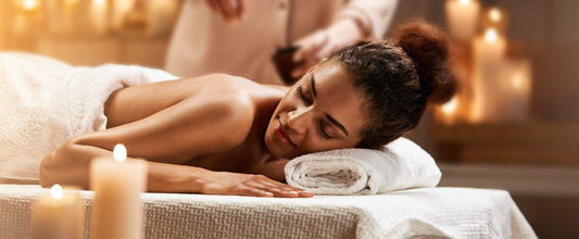 Découvrez quelle huile essentielle dōTERRA choisir pour votre massage de rêve !
