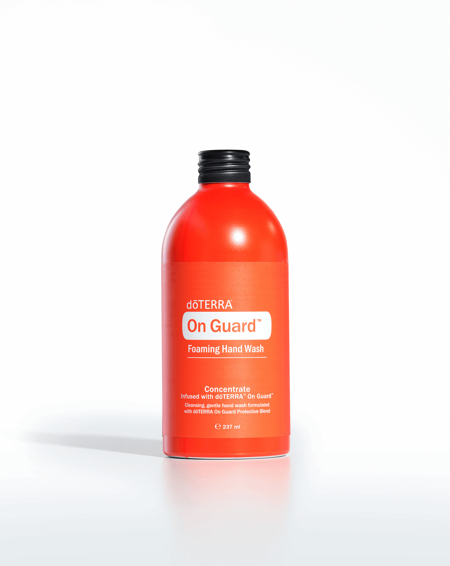 Concentré de mousse nettoyante pour les mains On Guard dōTERRA | 237 ml