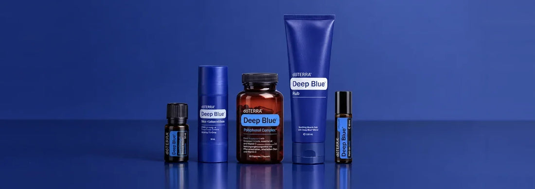 Gamme Deep Blue dōTERRA : mélange en flacon, stick, pommade et roll-on Touch sur fond bleu nuit