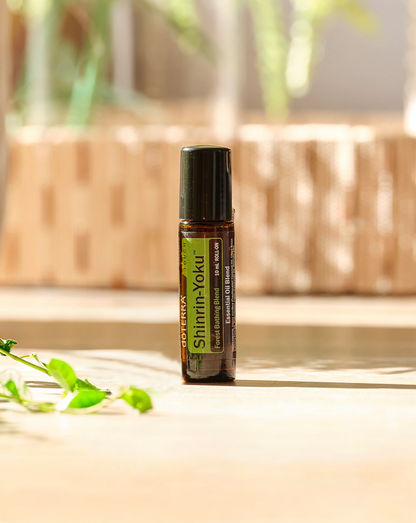 Shinrin-Yoku Touch dilué en applicateur à bille d'huile essentielle doTERRA, 10 ml