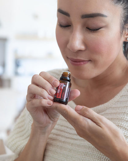 Holiday Joy mélange d'huiles essentielles doTERRA, 15 ml