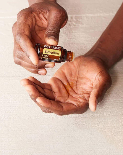 Elevation mélange d’huiles essentielles doTERRA, 15 ml